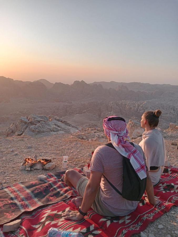 ホテル Petra Peace Town ワディ・ムーサ エクステリア 写真