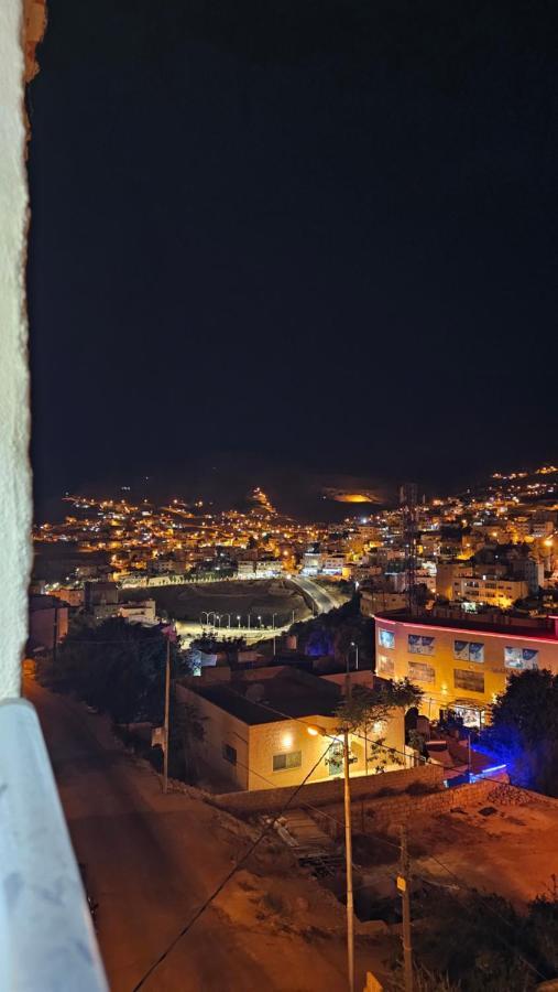 ホテル Petra Peace Town ワディ・ムーサ エクステリア 写真
