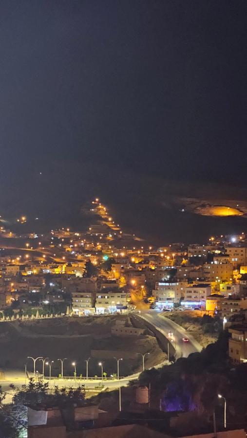 ホテル Petra Peace Town ワディ・ムーサ エクステリア 写真